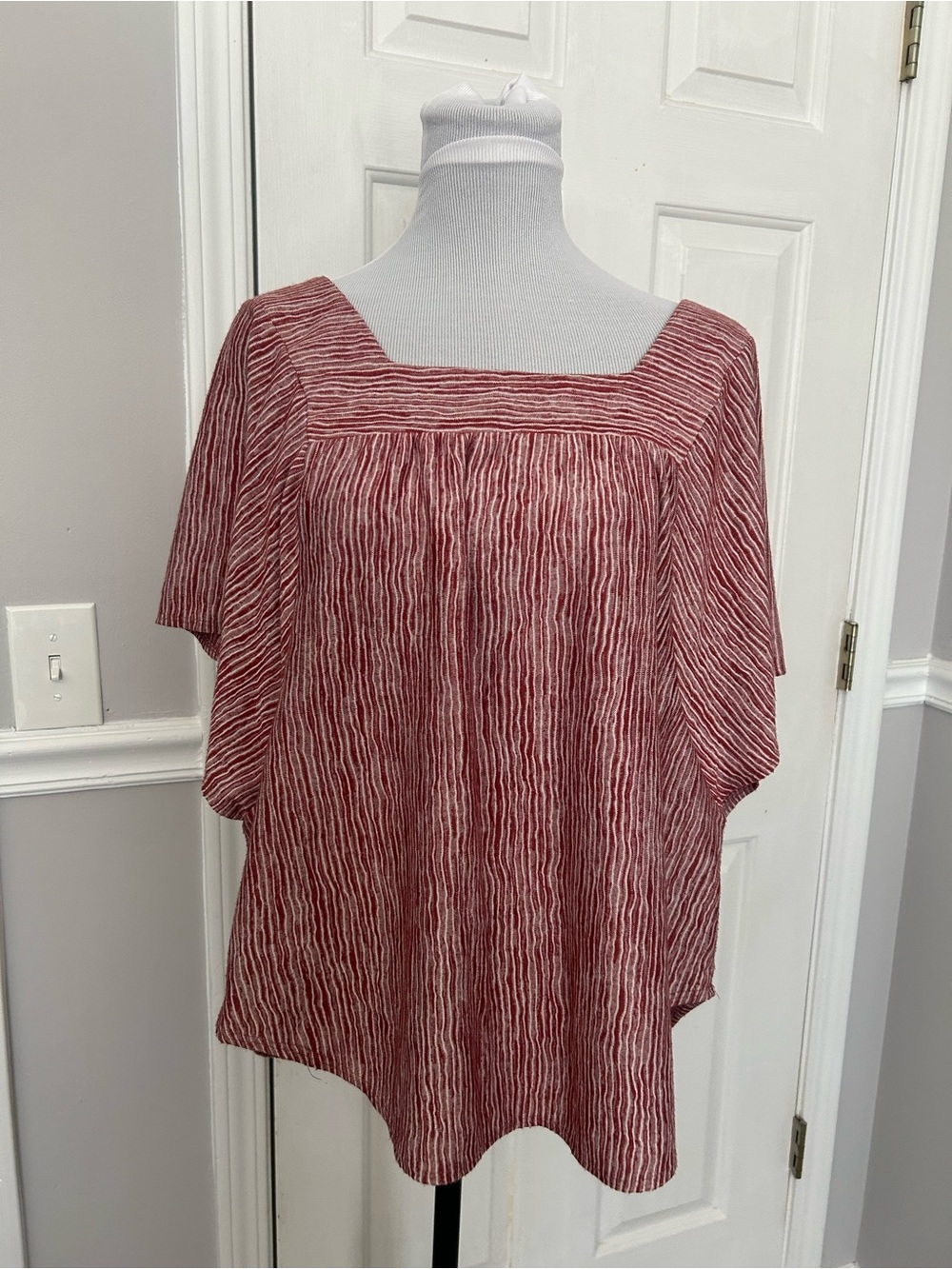 Kim & Cami Red and White Square-Neck Short-Sleeve Tunic